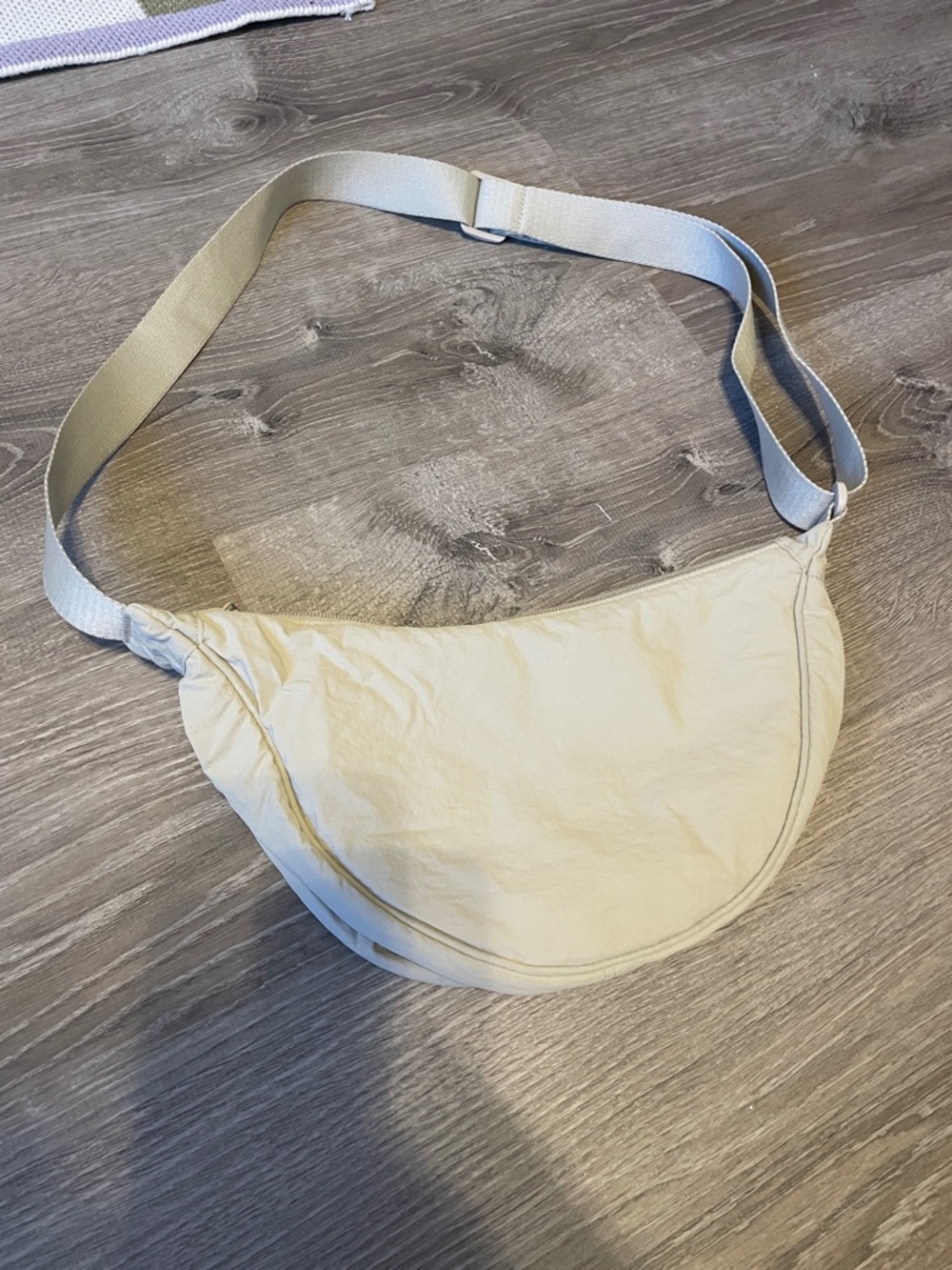 Uniqlo Round Mini Shoulder Bag